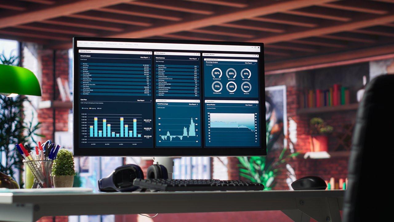 Un tableau de bord de données gamifiées affiche les résultats de segmentation client pour optimiser la rétention.